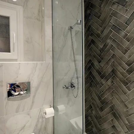Elxis Luxury Apartment *