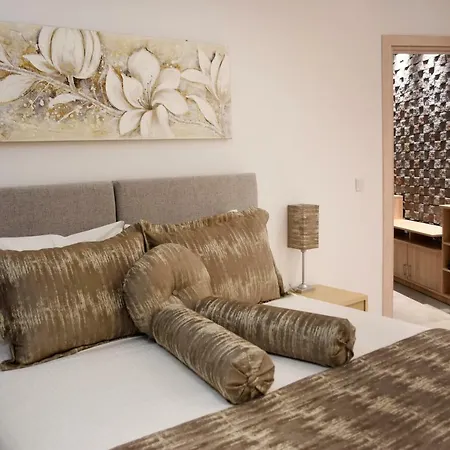 Elxis Luxury